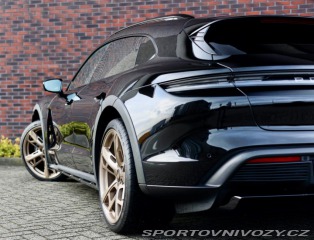 Porsche Taycan Cross Turismo 4 *Pasažie 2022