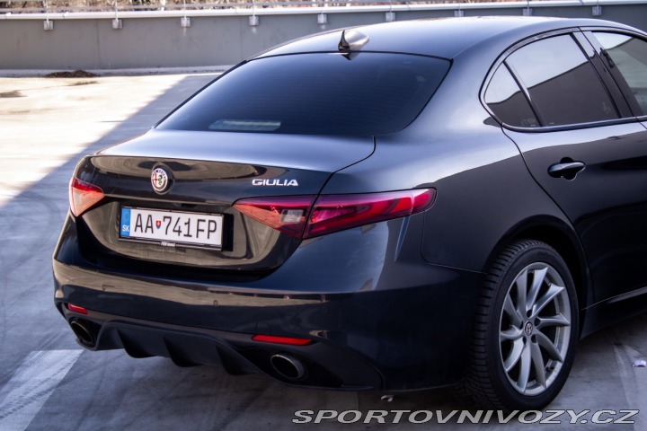 Alfa Romeo Giulia 2.0TBi MultiAir 200k AT 2018