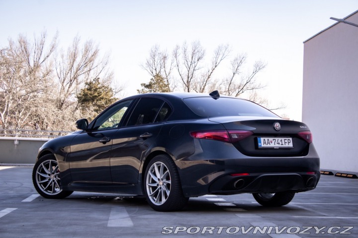Alfa Romeo Giulia 2.0TBi MultiAir 200k AT 2018