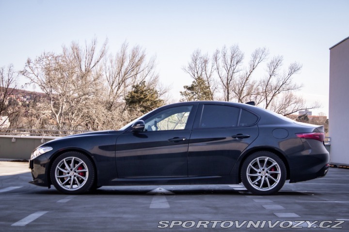 Alfa Romeo Giulia 2.0TBi MultiAir 200k AT 2018