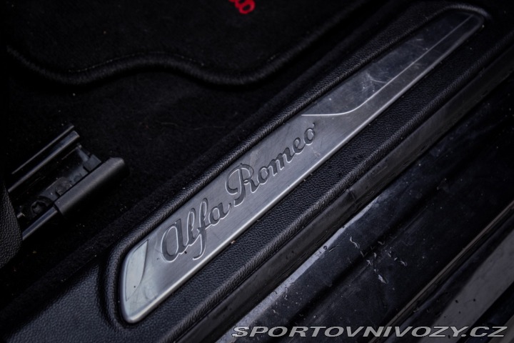 Alfa Romeo Giulia 2.0TBi MultiAir 200k AT 2018
