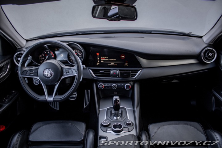 Alfa Romeo Giulia 2.0TBi MultiAir 200k AT 2018