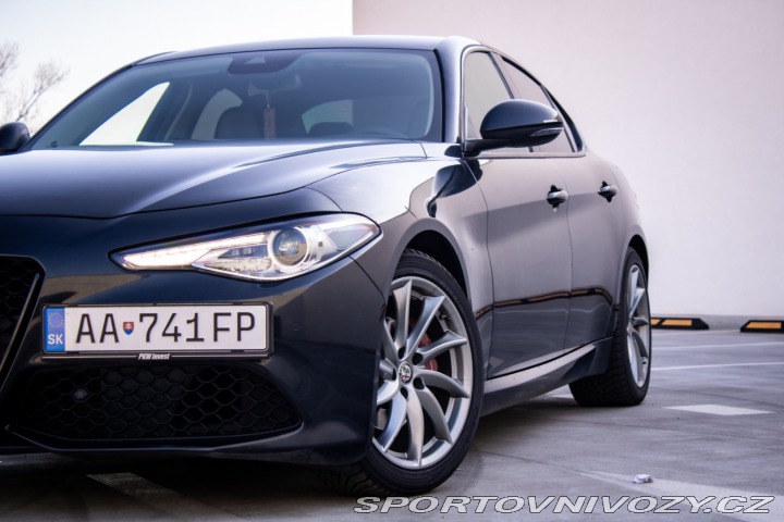 Alfa Romeo Giulia 2.0TBi MultiAir 200k AT 2018