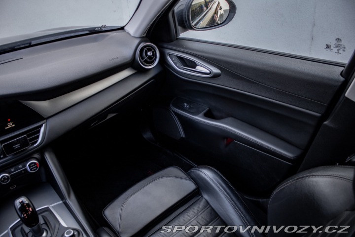 Alfa Romeo Giulia 2.0TBi MultiAir 200k AT 2018