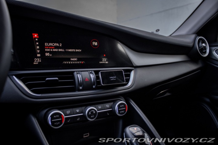 Alfa Romeo Giulia 2.0TBi MultiAir 200k AT 2018