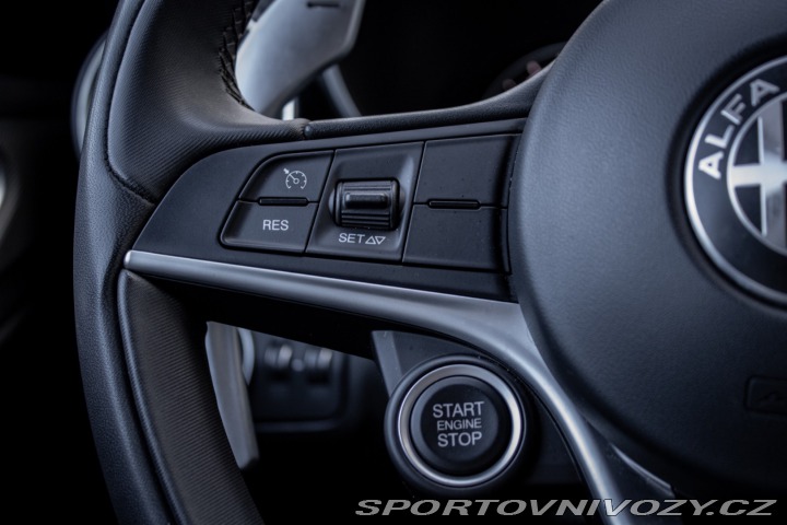 Alfa Romeo Giulia 2.0TBi MultiAir 200k AT 2018
