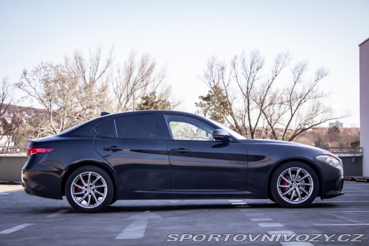 Alfa Romeo Giulia 2.0TBi MultiAir 200k AT 2018
