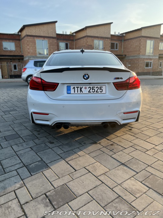 BMW M4 2015