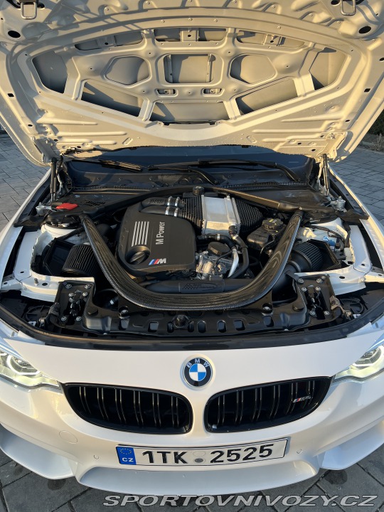 BMW M4 2015
