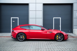 Ferrari FF 6.3l V12 4x4 486kW TOP 2012