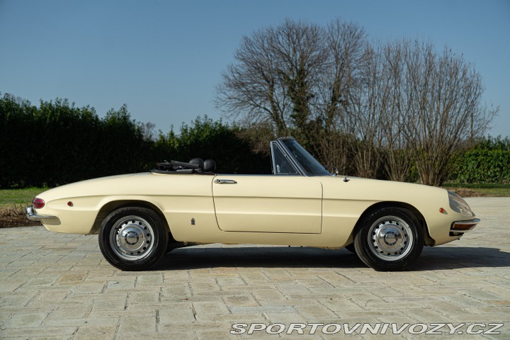 Alfa Romeo Spider 1750 VELOCE OSSO DI SEPPIA 1969