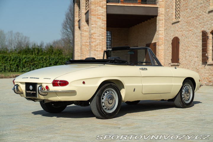 Alfa Romeo Spider 1750 VELOCE OSSO DI SEPPIA 1969