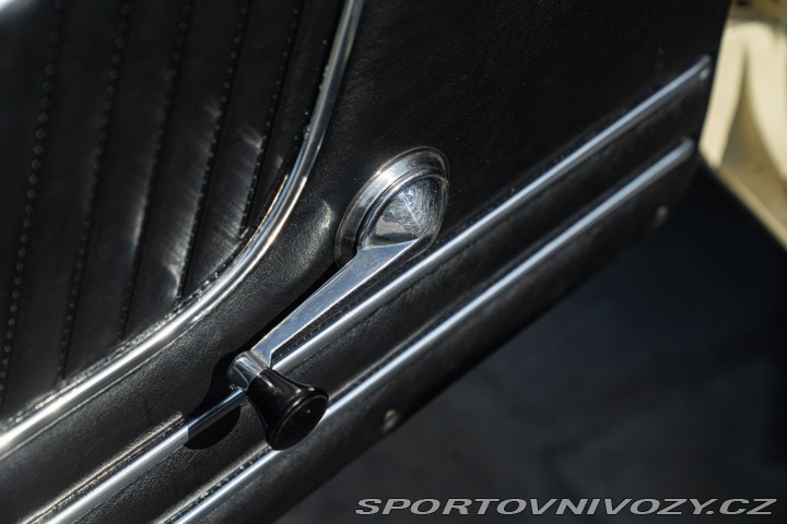 Alfa Romeo Spider 1750 VELOCE OSSO DI SEPPIA 1969