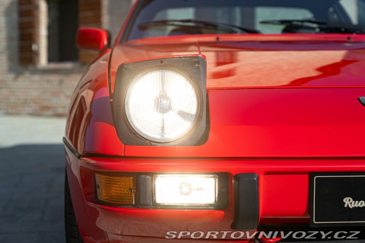 Porsche 924 1983