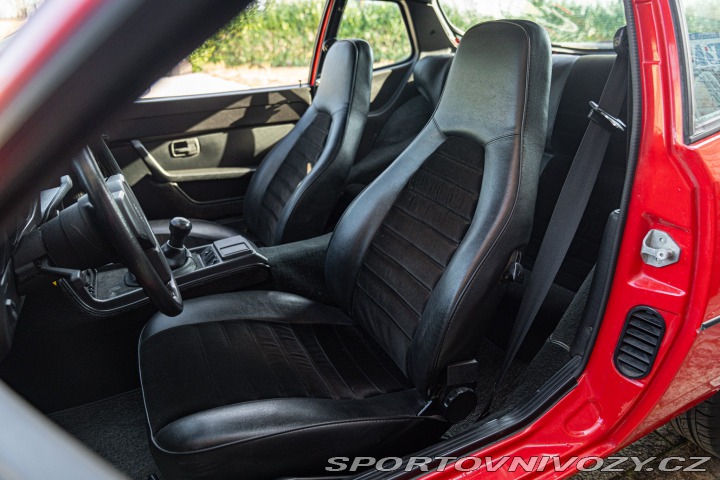 Porsche 924 1983