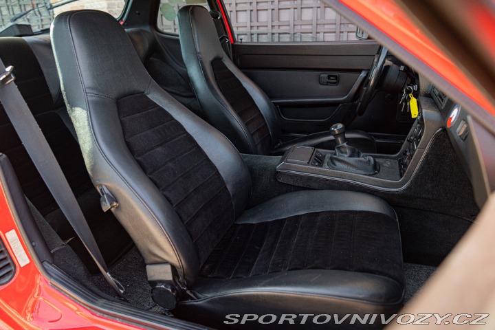Porsche 924 1983