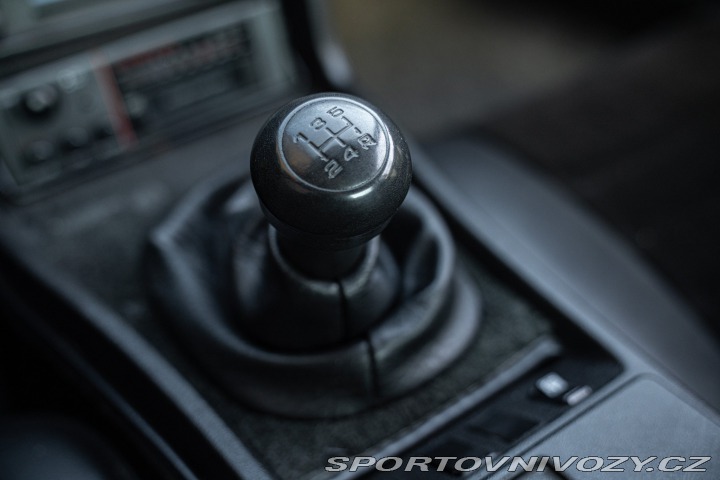 Porsche 924 1983