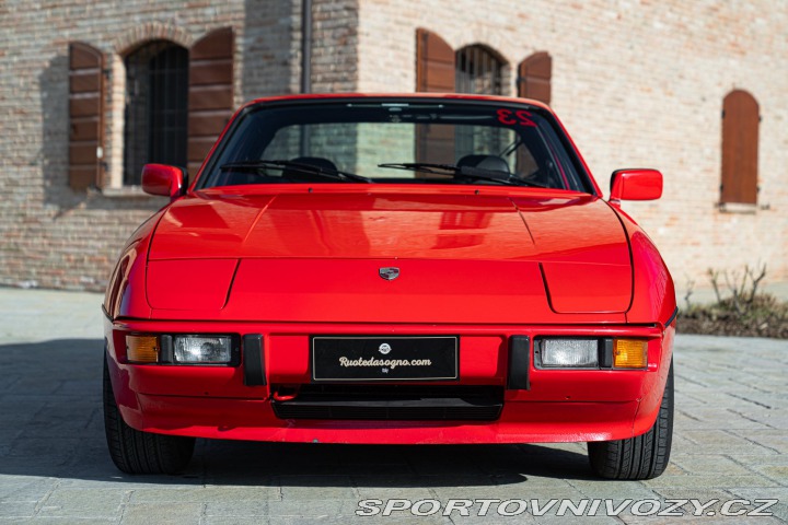 Porsche 924 1983