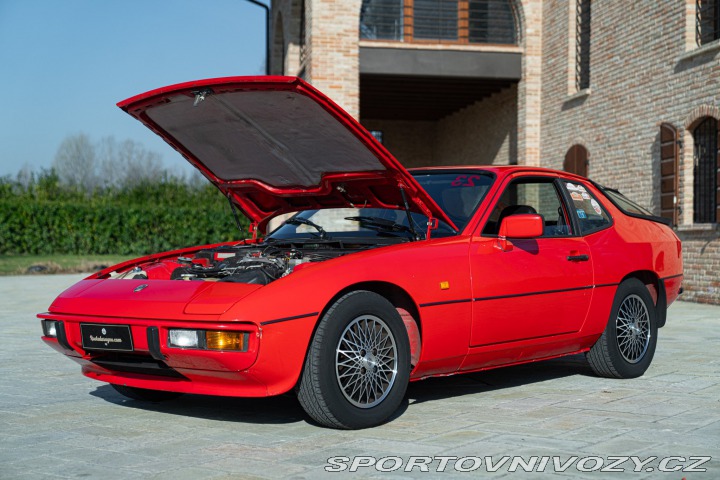 Porsche 924 1983