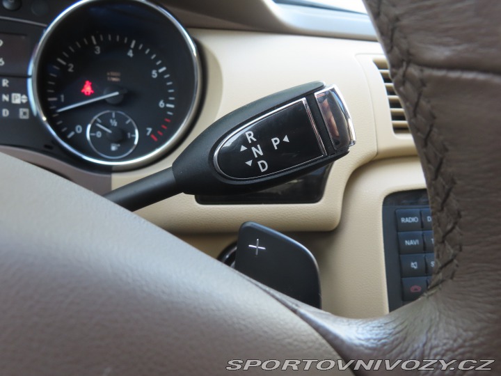 Mercedes-Benz Ostatní modely R R 500 4MATIC 2008