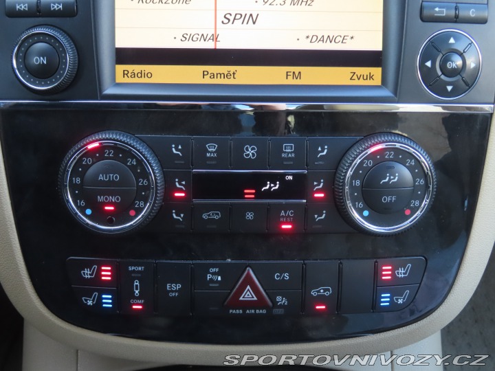 Mercedes-Benz Ostatní modely R R 500 4MATIC 2008