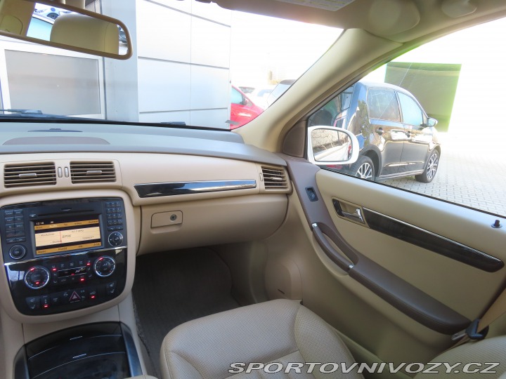 Mercedes-Benz Ostatní modely R R 500 4MATIC 2008