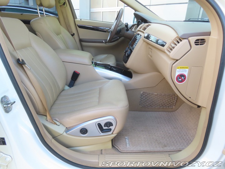 Mercedes-Benz Ostatní modely R R 500 4MATIC 2008