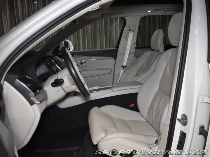 Volvo Ostatní modely XC90 2,0 B6 AWD Plus vzduch,pa 2022