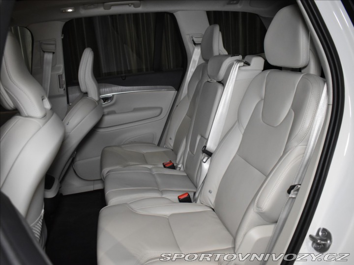 Volvo Ostatní modely XC90 2,0 B6 AWD Plus vzduch,pa 2022