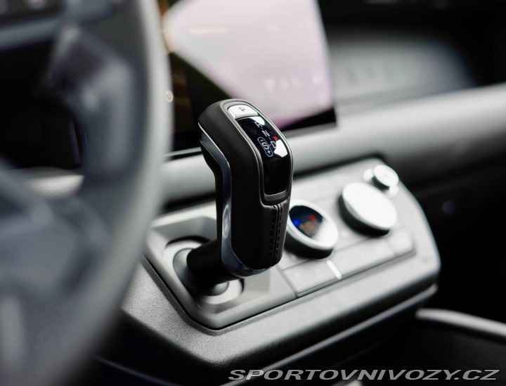 Ostatní značky Ostatní modely Land Rover Defender P400e X-Dynamic HSE *Pan 2023