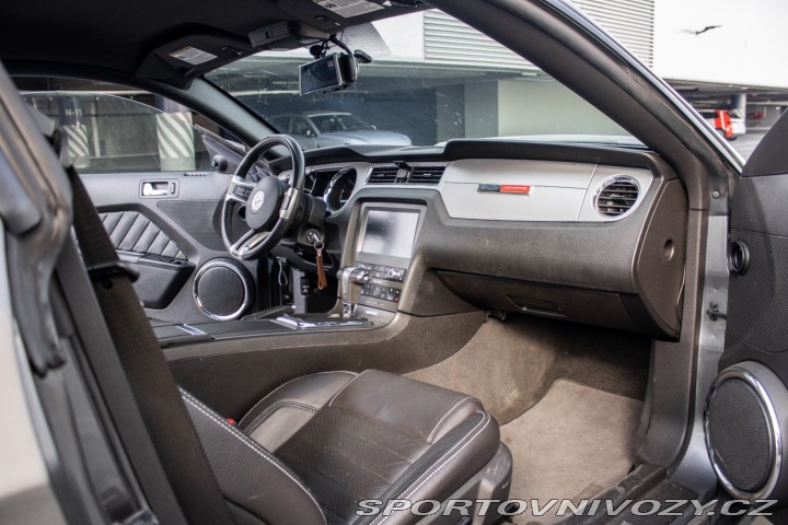Ford Mustang Coupé 5.0 V8 307 kW / Au 2011