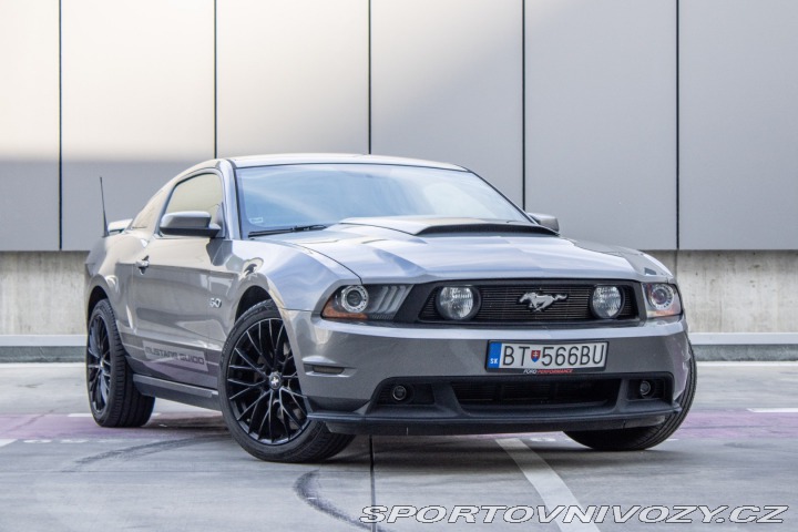 Ford Mustang Coupé 5.0 V8 307 kW / Au 2011