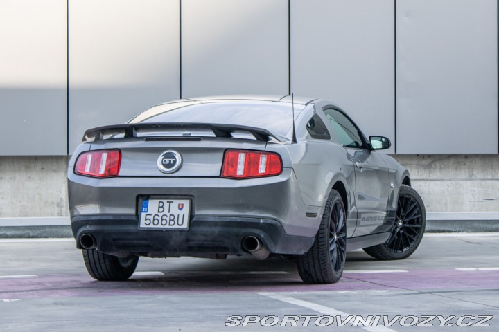 Ford Mustang Coupé 5.0 V8 307 kW / Au 2011