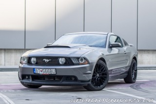 Ford Mustang Coupé 5.0 V8 307 kW / Au 2011