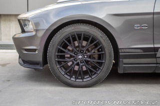 Ford Mustang Coupé 5.0 V8 307 kW / Au 2011