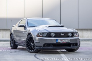 Ford Mustang Coupé 5.0 V8 307 kW / Au 2011