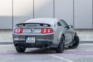 Ford Mustang Coupé 5.0 V8 307 kW / Au 2011