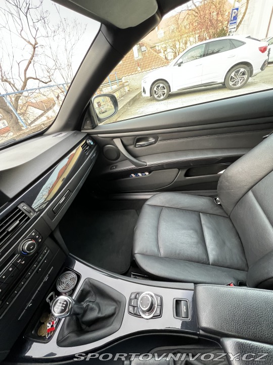 BMW 3 320i 2011