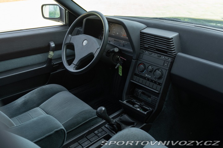 Alfa Romeo Ostatní modely 164 TWIN SPARK 1990