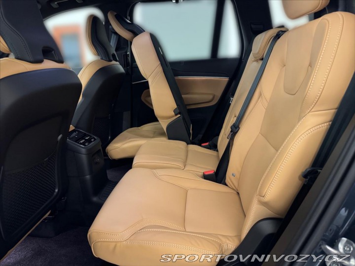Volvo Ostatní modely XC90 2,0 T8 AWD Plus Bright 13 2024