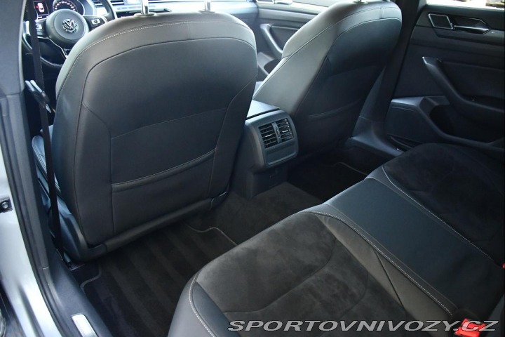 Volkswagen Arteon 2,0TSi R-LINE NAVI ČR 1.M 2020