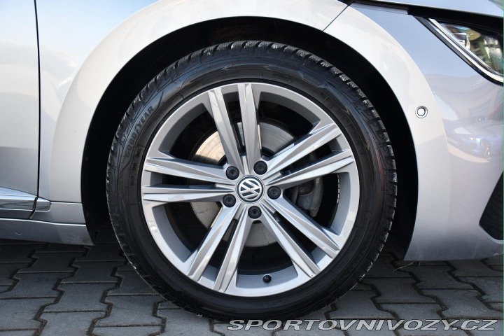 Volkswagen Arteon 2,0TSi R-LINE NAVI ČR 1.M 2020