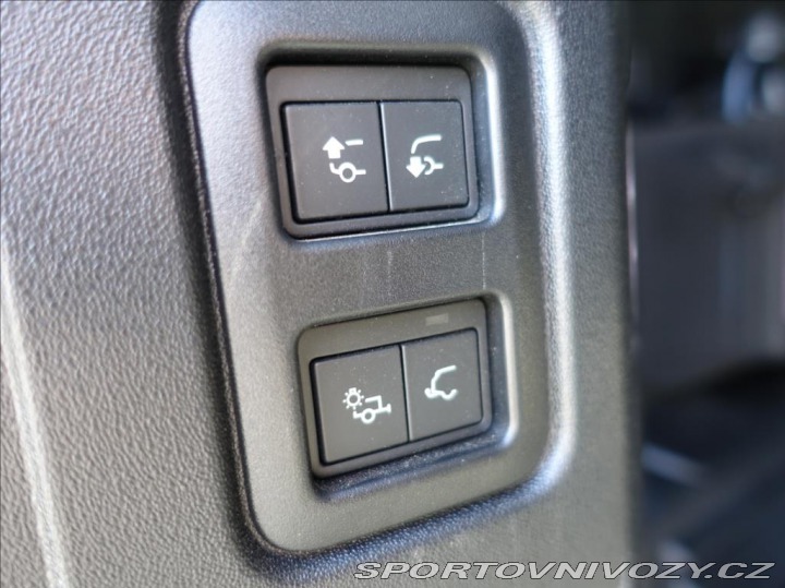 Ostatní značky Ostatní modely Land Rover Defender 3,0 P400 110 X-Dynamic SE 2022