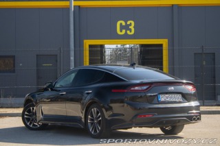Kia Stinger  2019