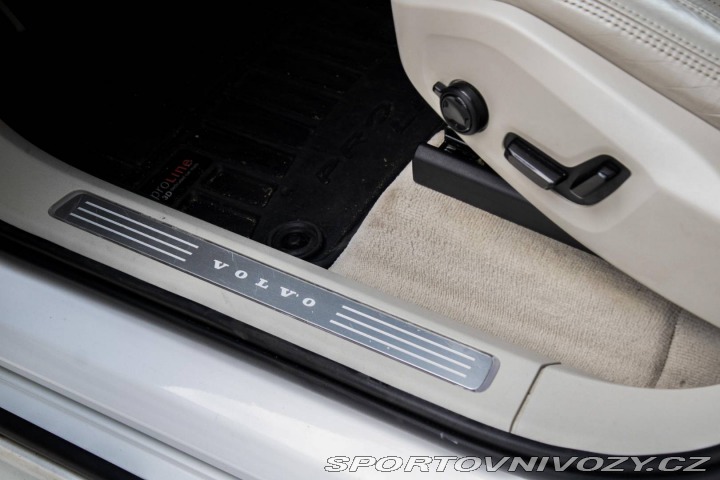 Volvo Ostatní modely XC90  T8 Twin Engine PHEV Insc 2018