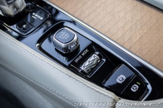 Volvo Ostatní modely XC90  T8 Twin Engine PHEV Insc 2018