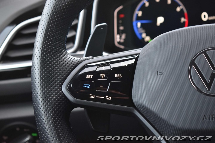 Volkswagen T-Roc R R 221kW*4x4*TAŽNÉ*MODEL 2 2022