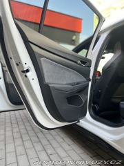 Volkswagen Golf R Line ZÁRUKA PPF 2025