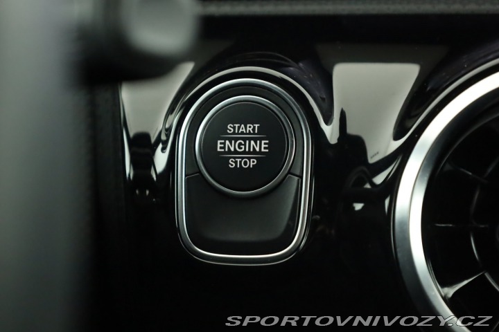 Mercedes-Benz A AMG Line A 250e 2023