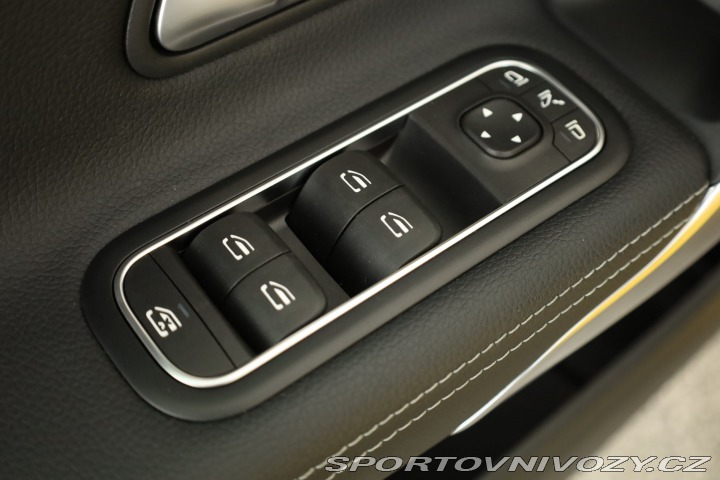Mercedes-Benz A AMG Line A 250e 2023